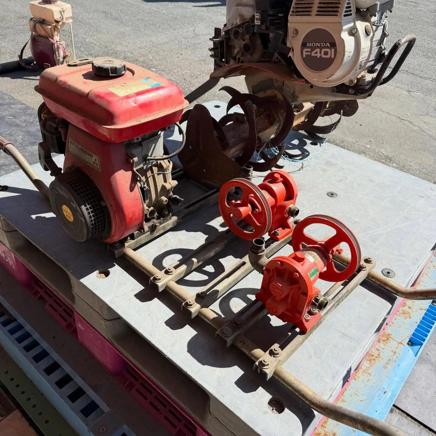 ポンコツ屋へのご持参、心から感謝いたします!本日は特別なライ...