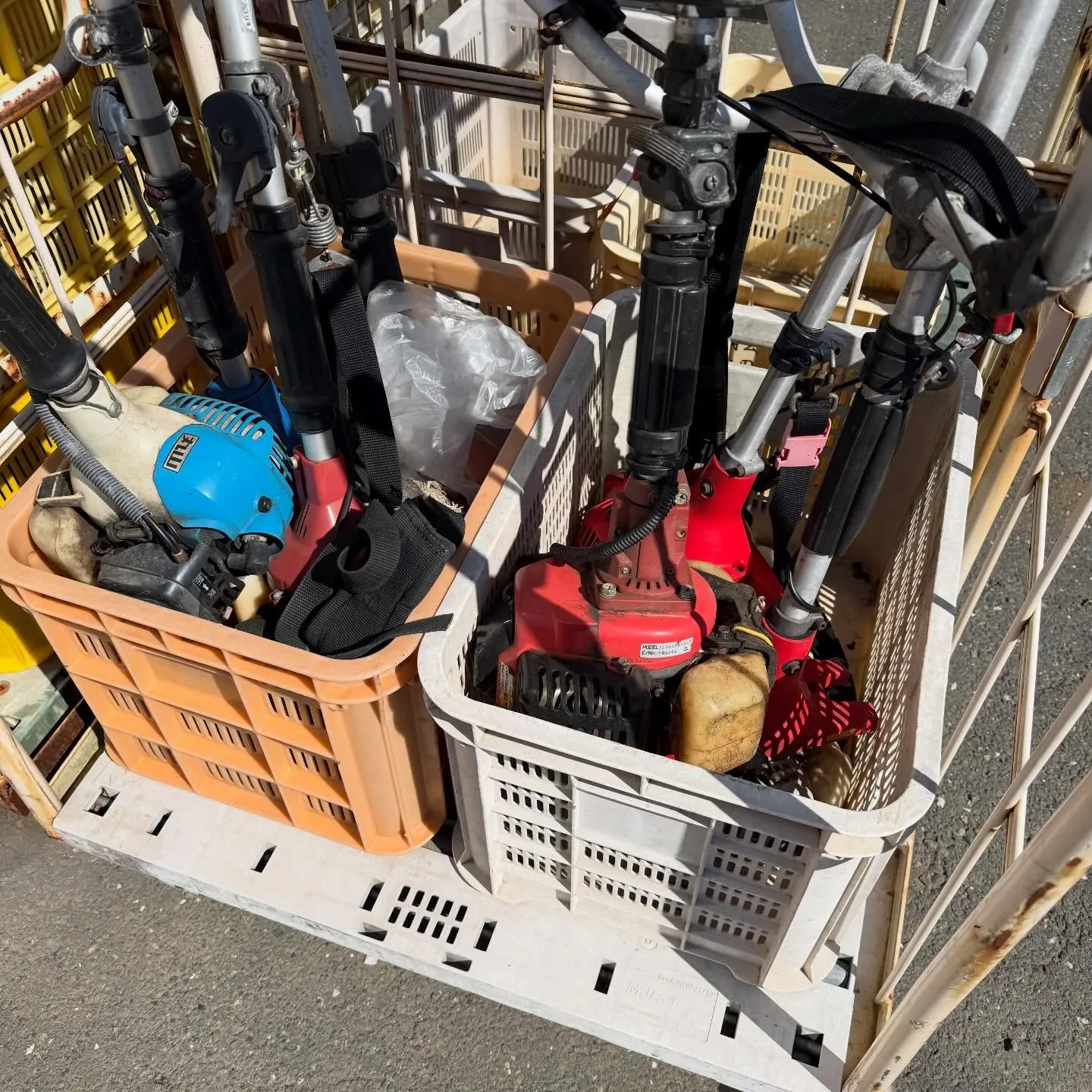 ポンコツ屋へのご持参、心から感謝いたします!本日は特別なライ...