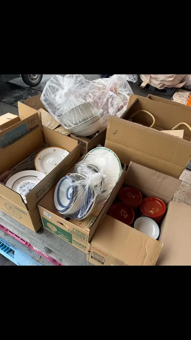 今日はたくさんの食器をお売りいただき、ありがとうございました...